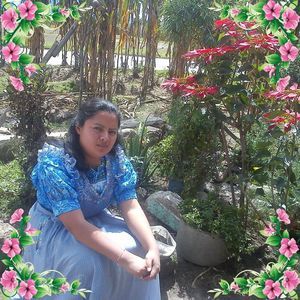 Meet your Posher, Yesenia